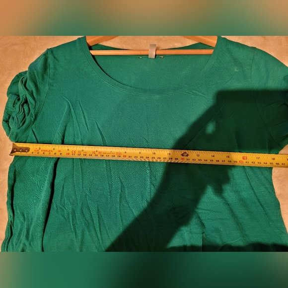 🌹 2/$15. SLC Woman’s short sleeve top. Size small. - Picture 4 of 5